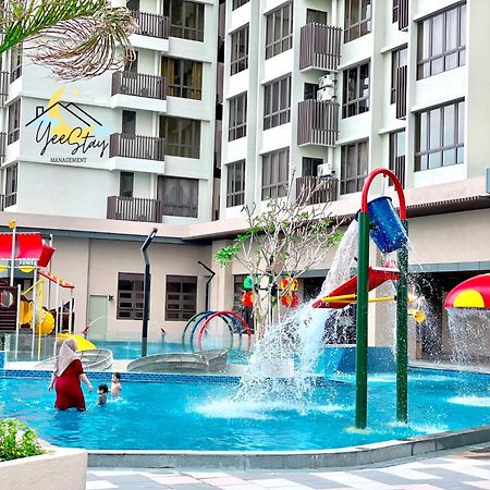 Seaview Poolview Cityview Baliresidence Video Game 5Minjonker Malacca Exterior photo